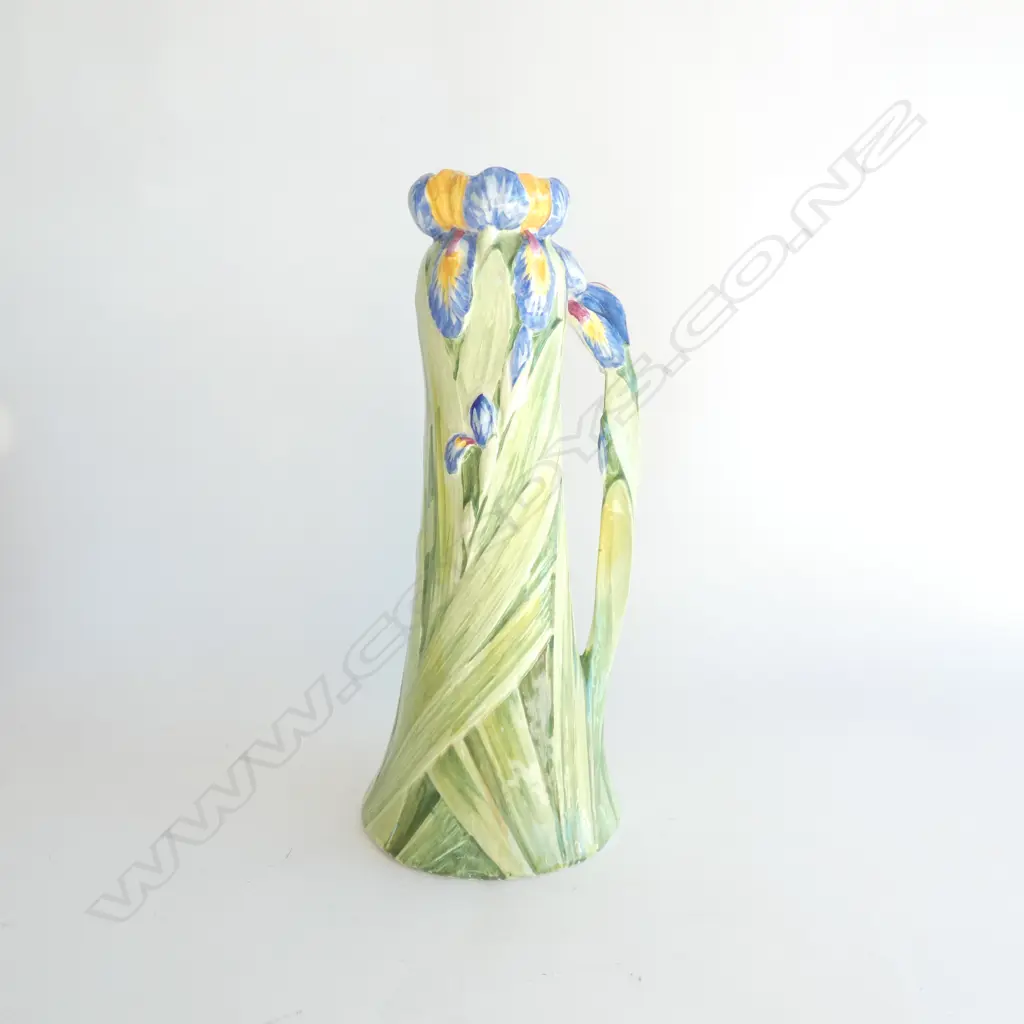 A Grimwades Royal Winton tall ewer vase Image 1++